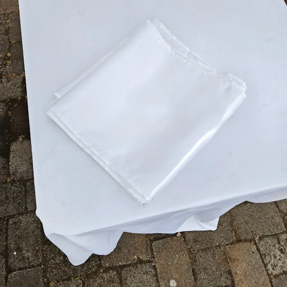 Satin Table Runners 25 White  14
